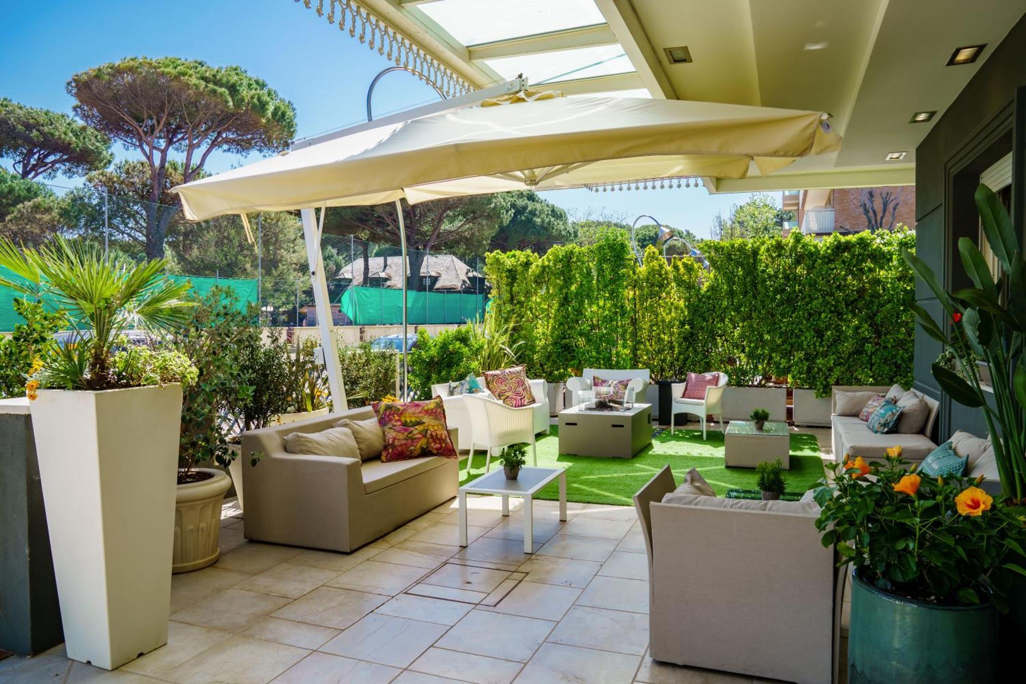 Hotel Brasil Milano Marittima Bagian luar foto